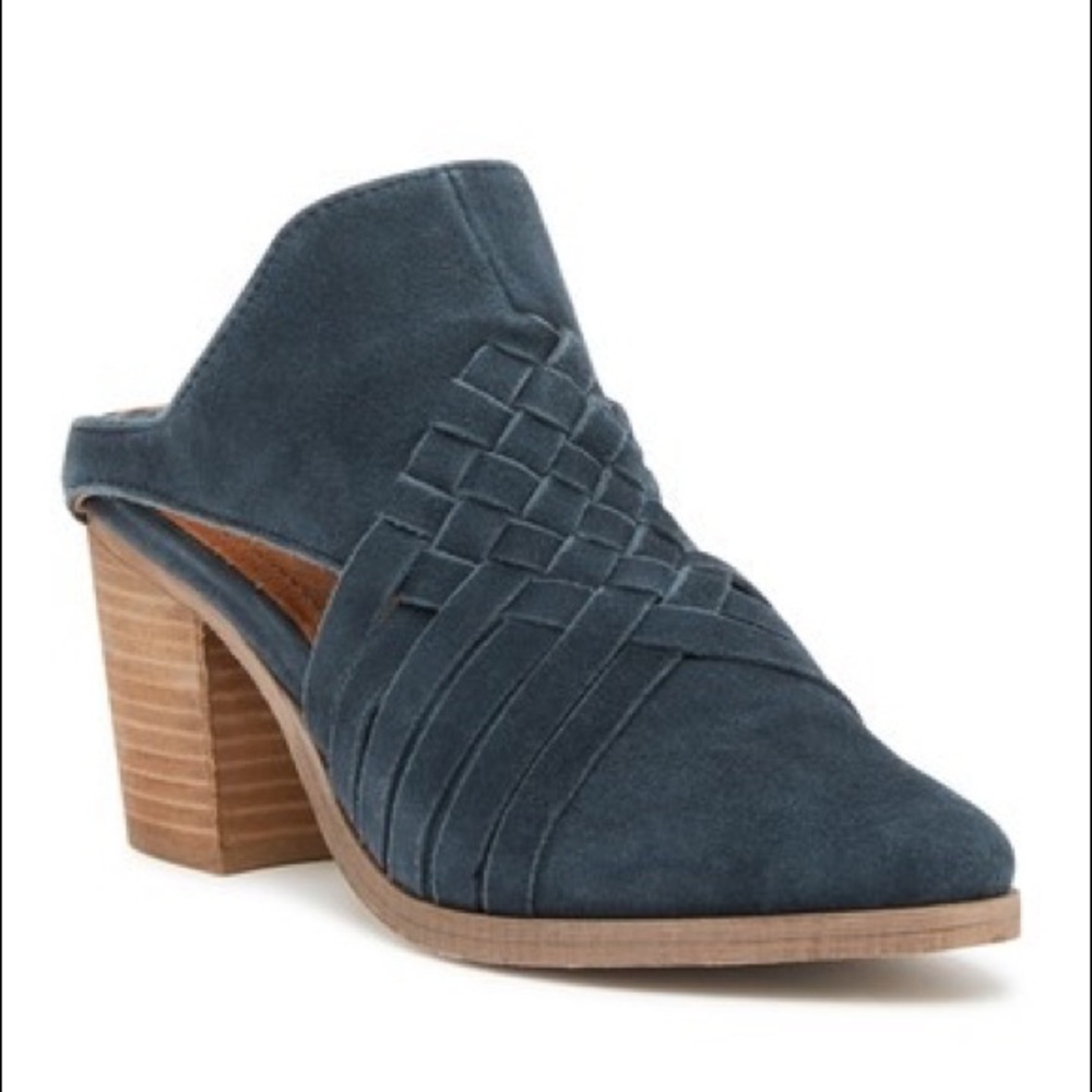 Rebels Levi Cutout Block Heel Size 8